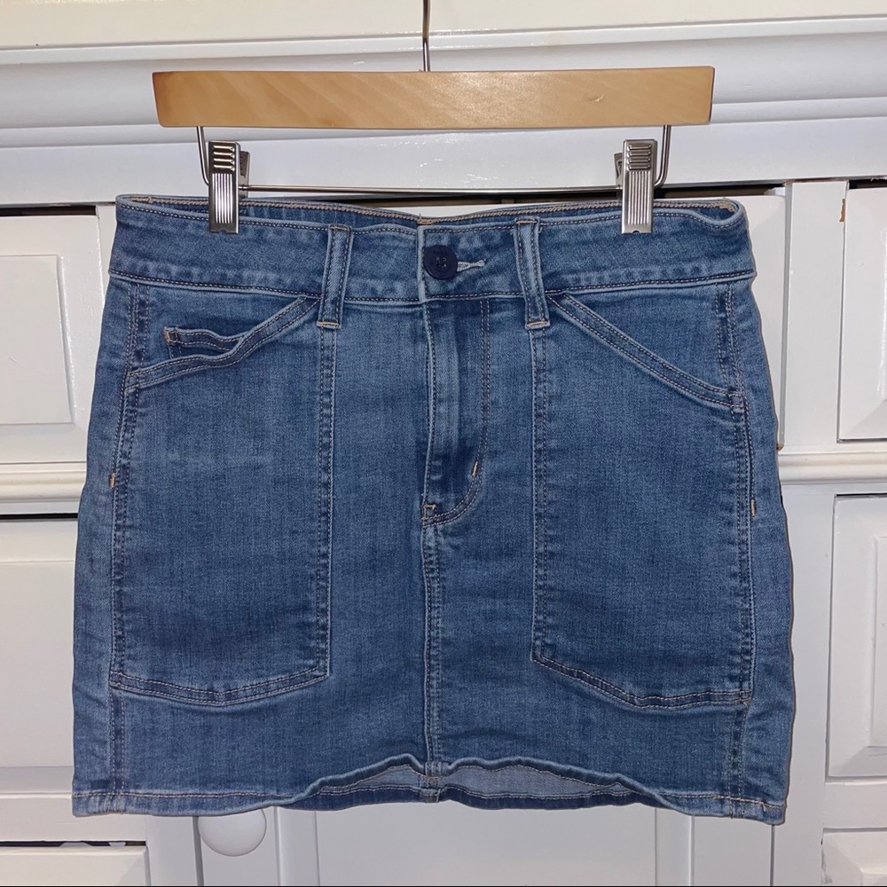 American eagle mini skirt